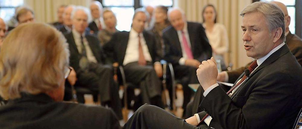 Berlins Regierender Bürgermeister Klaus Wowereit auf der Veranstaltung "Zukunft Berlin - Strategien für die deutsche Hauptstadt" der Stiftung "Zukunft Berlin".