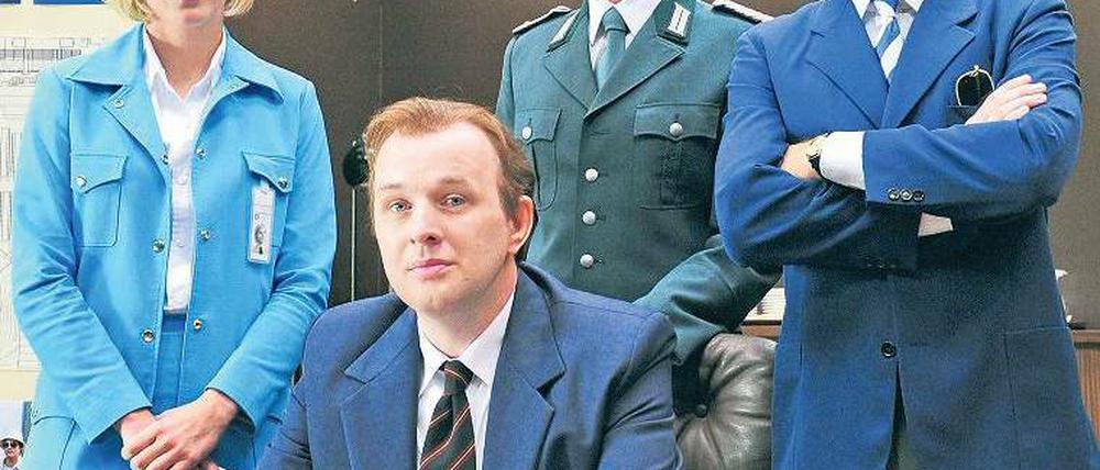 „München ’72“; Bernadette Heerwagen (Polizistin), Stephan Grossmann (Genscher), Benjamin Sadler (Wegener), Heino Ferch (Polizeipräsident, v.li.);