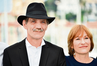 Schauspieler Meinhard Neumann und die Regisseurin Valeska Grisebach in Cannes, wo sie ihren Film "Western" vorstellten.