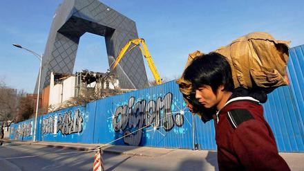 Trotz kräftigen Wachstums - die chinesische Wirtschaft hat mit wachsenden Problemen zum Beispiel im Immobiliensektor zu kämpfen.