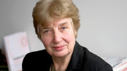 Barbara John.