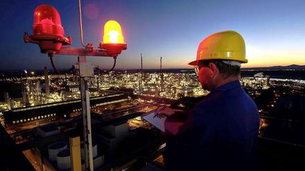 Es brummt bei der BASF. Am Stammsitz in Ludwigshafen präsentierte der Konzern am Freitag seine Zahlen.