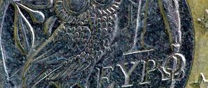 Der griechische Euro. In Zukunft werden wohl auch einige Deutsche Finanzbeamte ein Auge auf ihn haben.