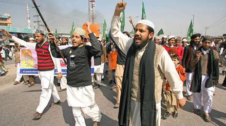 In Kabul gehen Gewalt und Proteste geht unvermindert weiter.