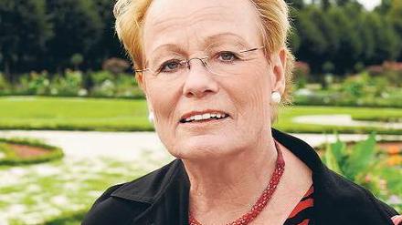Nachrichtenleben. Die 73-jährige Journalistin und Autorin hat jetzt ihre Autobiografie verfasst. Wibke Bruhns lebt in Berlin. 
