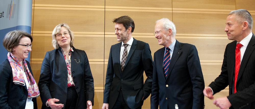 Der Deutsche Ethikrat im dbb-Forum in Berlin.