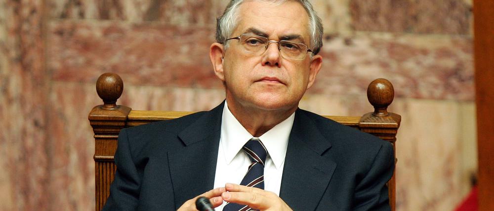 Lucas Papademos muss sparen, sparen, sparen.