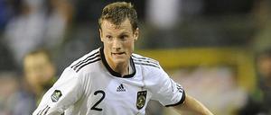 Marcell Jansen musste gegen Belgien ausgewechselt werden, weil er verletzt war. ARD-Kommentator Gerd Gottlob hatte während des Spiels allerdings einen anderen Grund genannt.