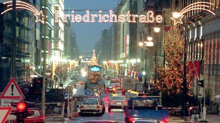 Flaniermeile mit Schönheitsfehlern. In der Berliner Friedrichstraße wird ausgerechnet in der Vorweihnachtszeit gebaut.