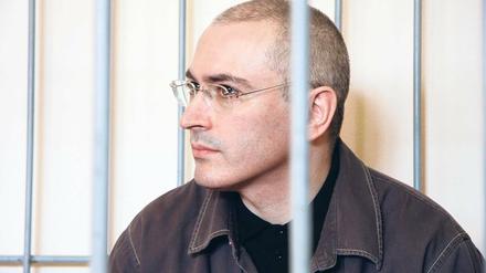 Hinter Gittern: Einst einer der reichsten Männer der Welt, wird Michail Chodorkowski auf absehbare Zeit in einer Strafkolonie einsitzen. Seine Unterstützer befürchten, dass er nie wieder rauskommt.