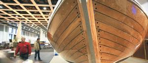 Angelegt. Berlin liegt zwar nicht am Meer, aber ist dennoch nah am Wasser gebaut. Auch Bootsmessen haben hier eine lange Tradition. Von Freitag an können sich Wassersportfreunde auf der „Boot & Fun“ zehn Tage lang über Neuheiten zur Eroberung von Flüssen, Kanälen und den sieben Weltmeeren informieren. Foto: dpa