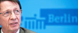 Ehrhart Körting fordert von Politik und Gesellschaft mehr Engagement gegen Rechts.