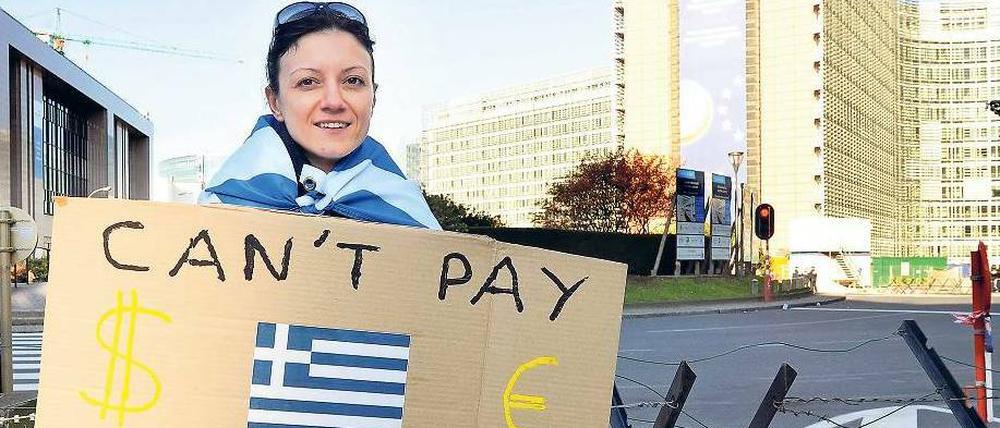 Leidende Griechen. Der Wunsch, „reiner Sachverstand“ könne an die Stelle politischen Taktierens treten, ist verständlich – aber naiv. Die griechische Staatspleite ist auch für Ökonomen ein völlig neues Phänomen.