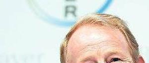 Gute Aussichten für Bayer. Bis zu zwei Milliarden Euro könnte der von Marijn Dekkers geleitete Konzern aus Leverkusen mit Xarelto verdienen. Foto: dpa