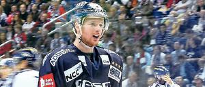 Serie gerissen. Auch Jim Sharrow blieb in Straubing ohne Tor.