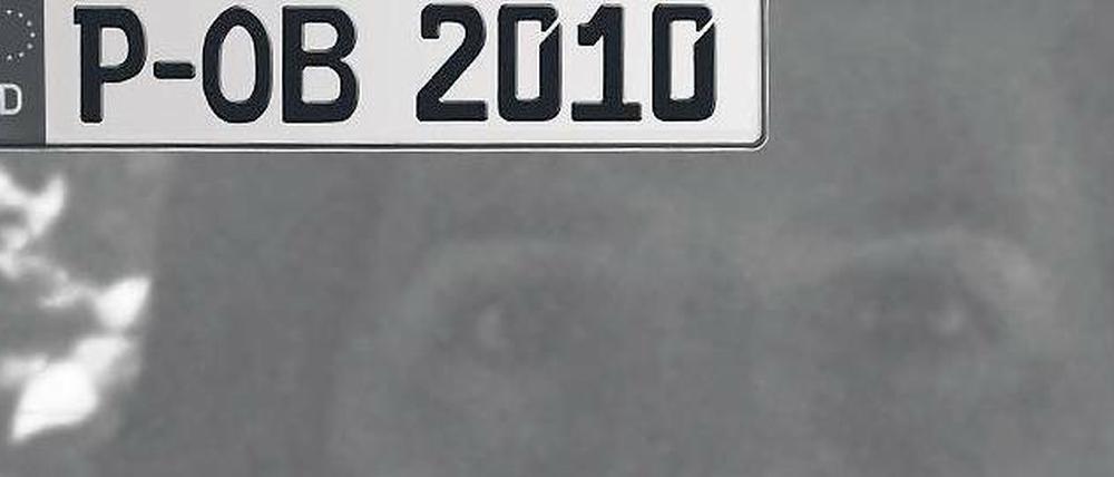 Witzig oder geschmacklos? Diese Plakate sollen bald in Potsdam hängen.