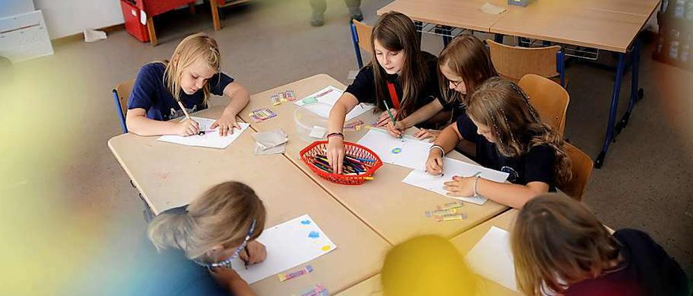 Kunstunterricht in der Grundschule. 67 Anträge von Schulen, die ohne JüL unterrichten möchten, wurden jetzt bewilligt. 