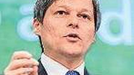 Unter Beschuss. EU-Agrarkommissar Dacian Ciolos erntete für seine Pläne Kritik – auch aus Deutschland.Foto: AFP
