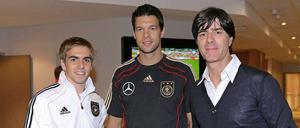 Kapitän? Ex-Kapitän? WM-Kapitän? Bundestrainer? Ex-Bundestrainer? Bei der Nationalmannschaft ist derzeit eine Menge im Fluss.