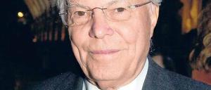 Gefragter Forscher. Rudolf Mößbauer erhielt viele Angebote, aber er blieb München treu. Trotz höchster Ehren nahm er sich viel Zeit für seine Studenten und Doktoranden.