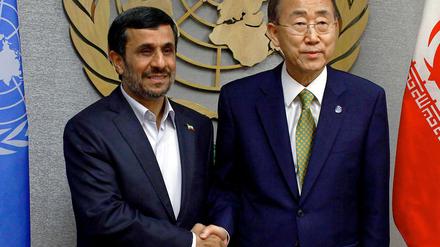 Angespannt: Irans Präsident Mahmud Ahmadinedschad erntete für seine Rede heftige Kritik vom UN-Generalsekretär.