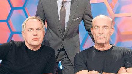In der ersten Folge traten Uwe Ochsenknecht (l) und Heiner Lauterbach (r.) bei Kai Pflaumes „Dalli Dalli“ an. Foto: NDR