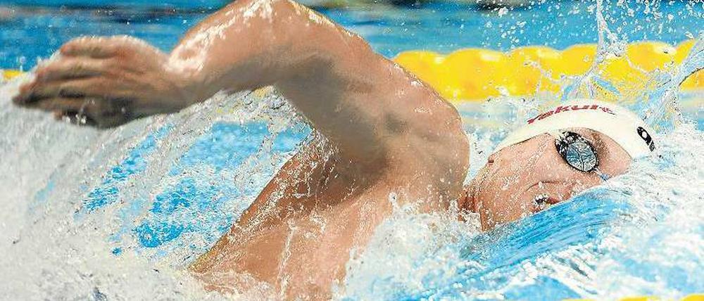 Armzug um Armzug. Paul Biedermann nähert sich bei der Schwimm-WM in Schanghai der Bronzemedaille über 400 Meter Freistil. Foto: dapd