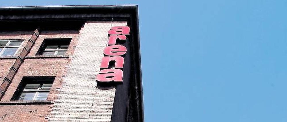Großräumig. 7000 Quadratmeter misst das Arena-Areal insgesamt. Zahlreiche Bauten gehören dazu.