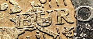 Wacklig. Immer mehr Länder stürzen in die Euro-Krise.