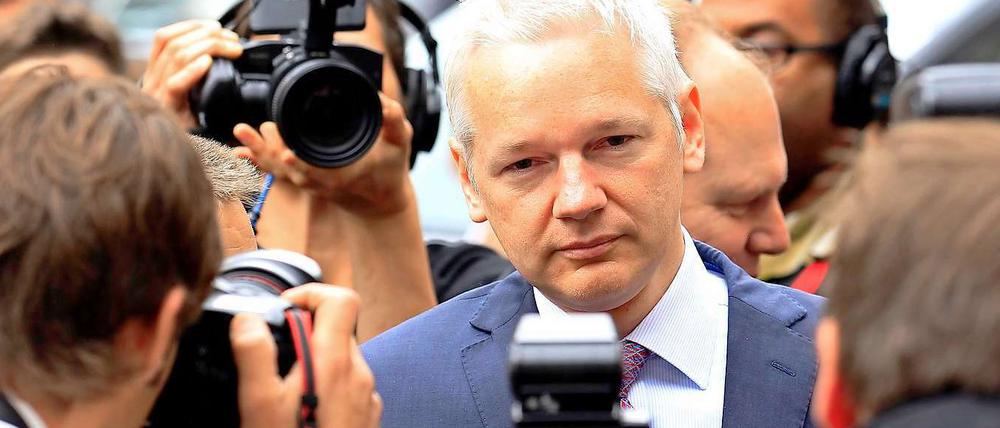 Julian Assange erscheint am Mittwoch vor dem High Court in London.