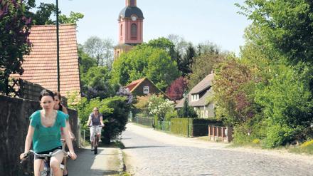 Keine schöne Aussicht. An der Kirche soll der Funkturm stehen.