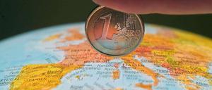 In der Schuldenkrise: Italiens Regierung hat einem milliardenschweren Sparpaket zugestimmt.