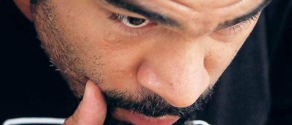 Ausnahmsweise einmal mit sich beschäftigt. David Haye hat vor dem Kampf keine Gelegenheit ausgelassen, um die Klitschkos zu beleidigen.