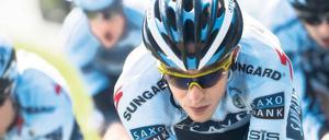 Training für die Tour. Alberto Contador übt im Kreise seiner Teamkollegen. Dreimal hat er bislang die Frankreichrundfahrt gewonnen. 