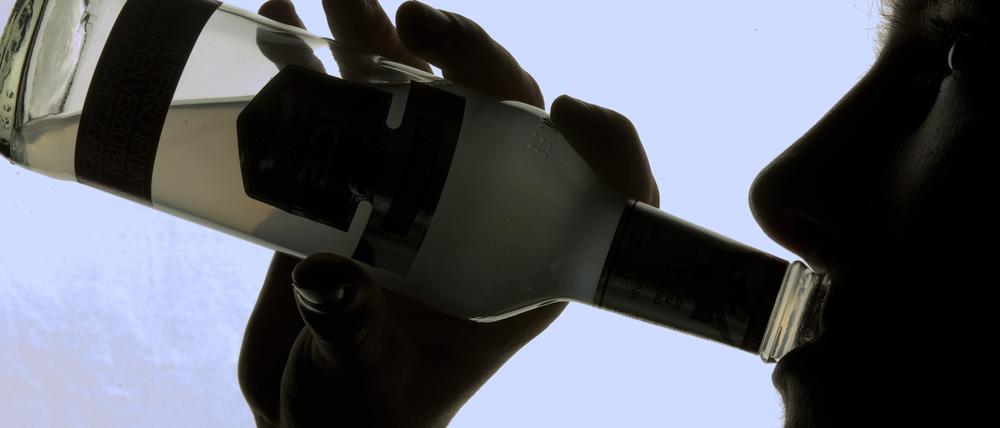 Ein Verbot von Alkoholkonsum in der Öffentlichkeit bleibt ein umstrittenes Thema.