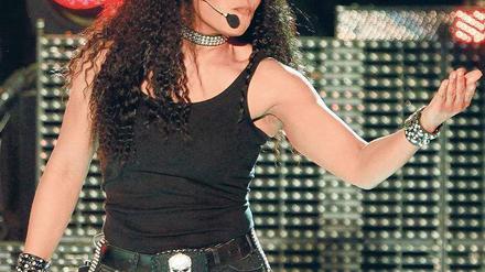 Strenge Tanzmeisterin. Janet Jackson beim Dirigieren ihrer Truppen. 