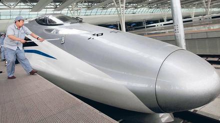 Das Glanzstück. Der CRH 380A ist der schnellste Zug der Welt. Die Chinesen rechnen sich Exportchancen aus. 