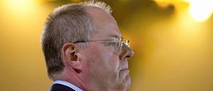 Zweiter Frühling für Peer Steinbrück. Der Ex-Finanzminister ist von Null auf Platz eins der beliebtesten Politiker Deutschlands gestiegen.