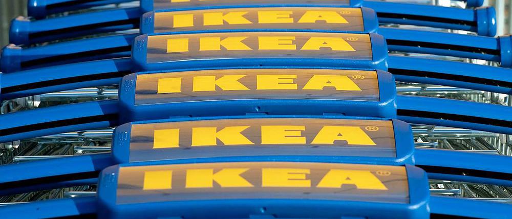 Einkaufswagen bei Ikea.