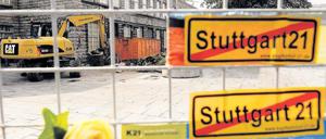 Nächster Halt: Kopfbahnhof. Seit Monaten herrscht Stillstand, nun soll der Umbau in einen unterirdischen Durchgangsbahnhof weitergehen. Bislang hatte die Bahn versucht, Streit zu vermeiden – nun ändert sie den Kurs. 