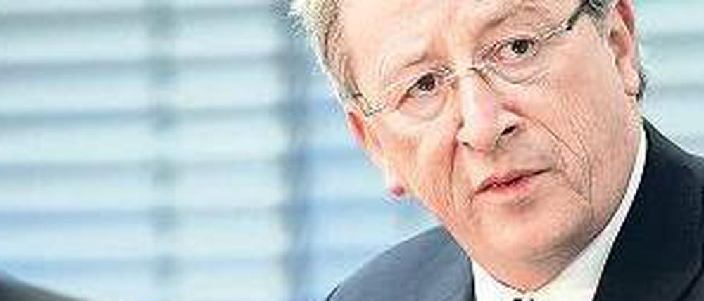 Jean-Claude Juncker (56) ist seit 1995 Premierminister Luxemburgs. Seit über sechs Jahren ist er Chef der Euro-Gruppe, in der die Finanzminister der Euro-Zone vertreten sind.