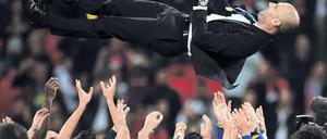 Meister der Leichtigkeit. Trainer Pep Guardiola hat dem FC Barcelona die Schwerelosigkeit beigebracht.