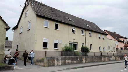 In diesem Haus soll eine junge Frau gegen ihren Willen festgehalten worden sein.