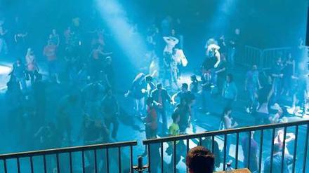 Tanzen statt fliegen. Schon der erste „Berlin Summer Rave“ im ehemaligen Flughafen Tempelhof war ein Erfolg.
