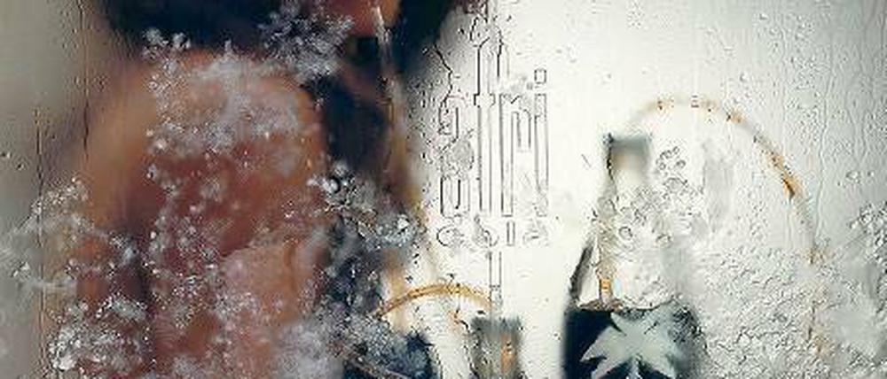 Alles ist in ... Die Fernsehspots, die Charles Wilp für Afri Cola gedreht hat, waren mindestens so erfolgreich wie die Brause selbst. Die US-Sängerin Donna Summer ließ sich 1970 dafür engagieren, die Erotik und Exotik des Getränkes mit vollem Körpereinsatz zu vermitteln.
