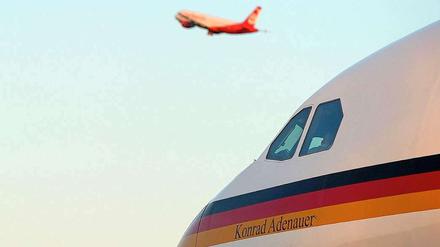 Jungfernflug der neuen Kanzlerinnen-Maschine "Konrad Adenauer" nach Indien. 