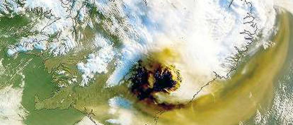 Die Grenzwerte in Deutschland wurden so hoch angesetzt, dass bei einer Aschekonzentration wie im letzten Jahr keine Flüge ausfallen würden. Der Grímsvötn auf einem Satellitenbild der Nasa. 