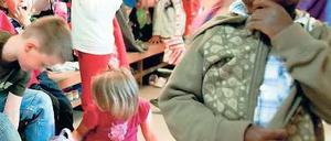 Kinder in die Kita – doch wessen Eltern zum Beispiel kein Aufenthaltsrecht haben, hat die Chance nicht immer. Auch darüber soll der neue Beirat reden. Foto: Nigel Treblin/dapd
