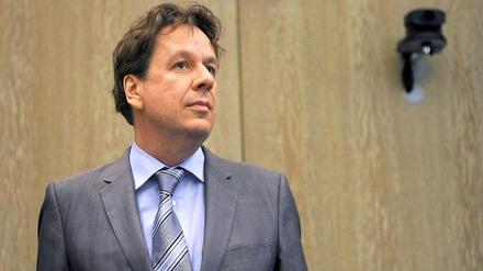 Jörg Kachelmann steht wegen Vergewaltigung vor Gericht. Widersprüchliche Aussagen ziehen den Prozess in die Länge.
