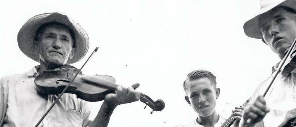 Kleine Kapelle. 1948 fotografierte Kalischer die Musikerfamilie in Tennessee.
